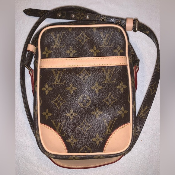 Louis Vuitton Danube Cross
Body Bag - Picture 1 of 13
